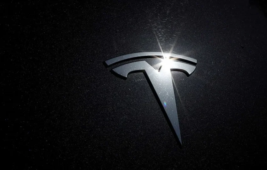 Tesla lança aplicativo para Apple Watch com funções remotas para veículos