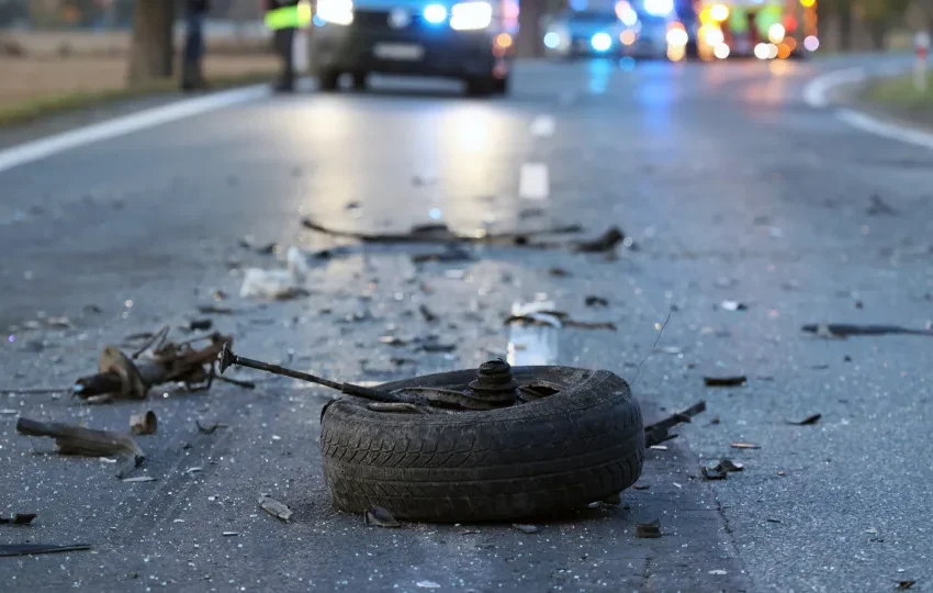 Adolescente é atropelado e morto por caminhão na faixa de pedestres em Guarulhos (SP)
