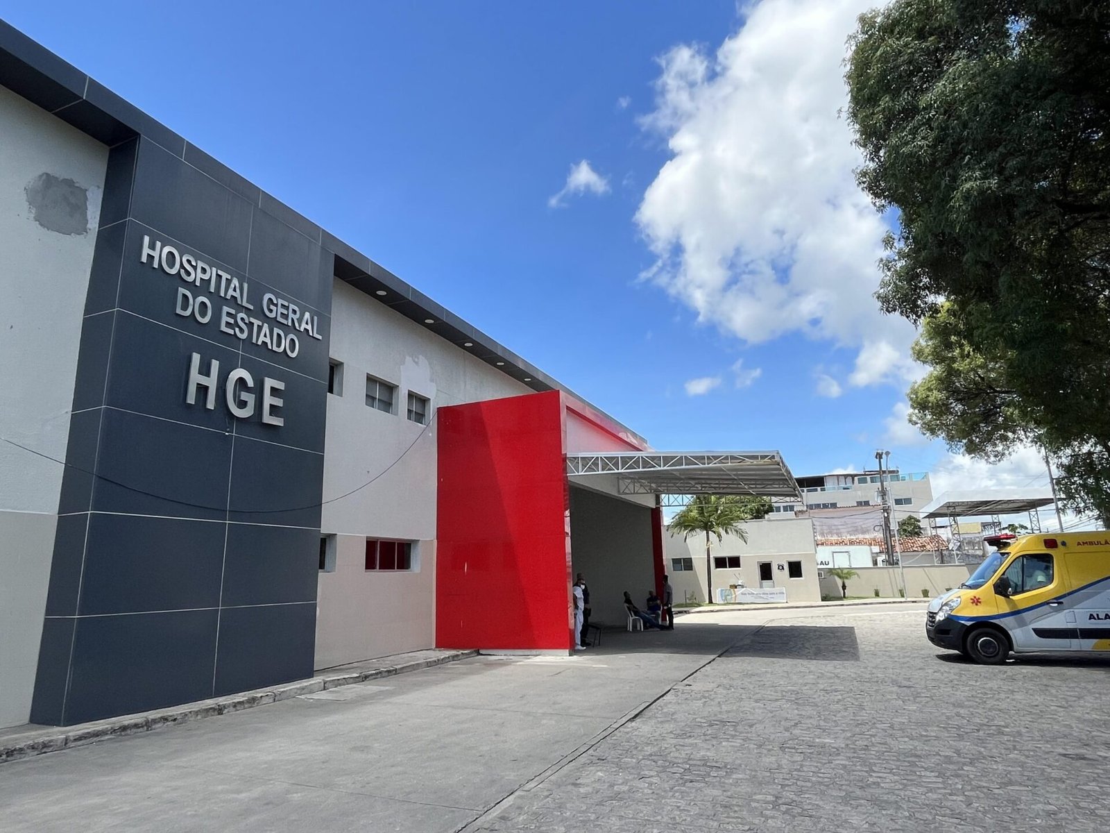 FACHADA-HGE-3-scaled